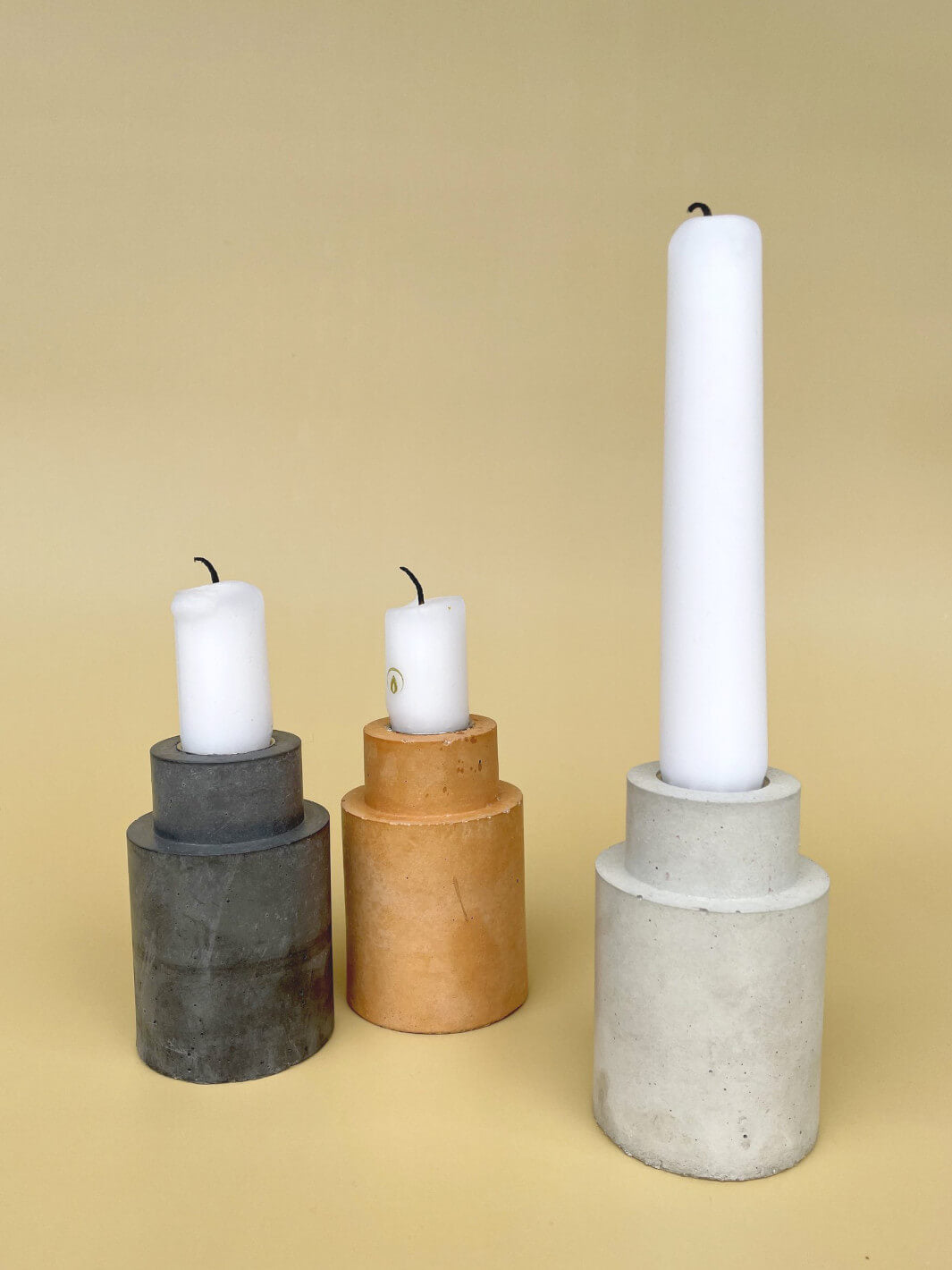 Reversible Kerzenständer aus Beton